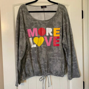 Super Cute “More Love” ❤️ Gray, Elastic Waist Top! Size 2X. #boho #hippie